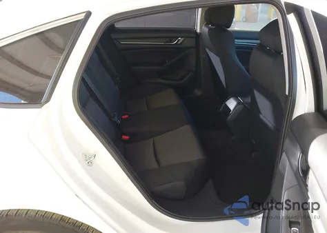 2018 Honda Accord Lx z USA, uszkodzony, nr VIN 1HGCV1F19JA025271